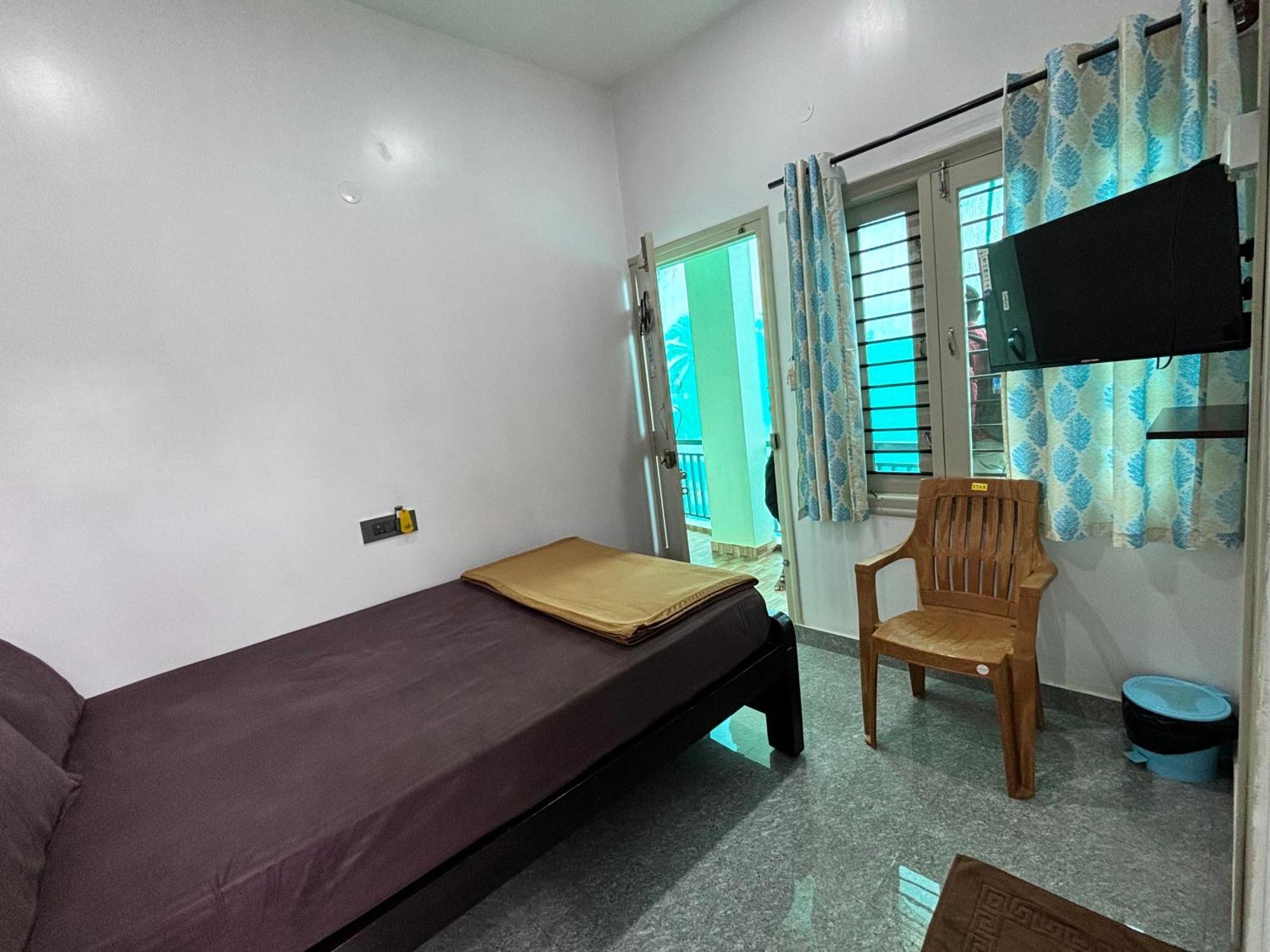 Sri Siri Lodge And Hotel Chikmagalūr Eksteriør bilde